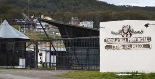 20251210091719f47746e1530a119d0515fb2dc3e60a30_min