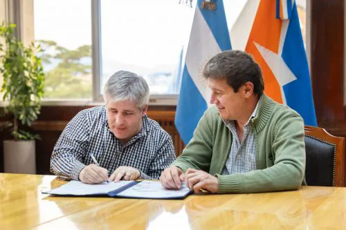 20251210091757f147c97bc78390128fb3fa1ebd0437de_min