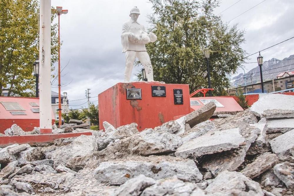 66d930bd8e6c5febe4033e1c691a8d2e-Plaza Bomberos