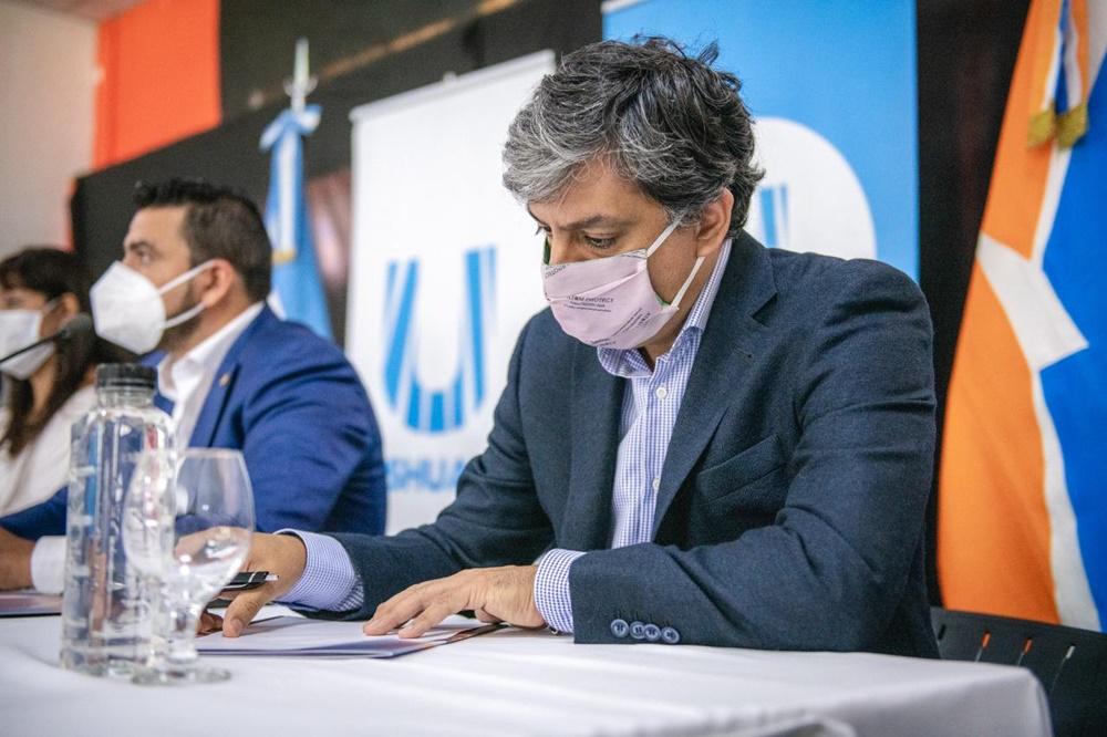 640a83ea9166e64c9fc98d859d2438a0-matiasrodriguezcvuotodefondo