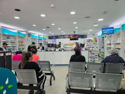 d400_W126l15owtnlcxa5y0ngon