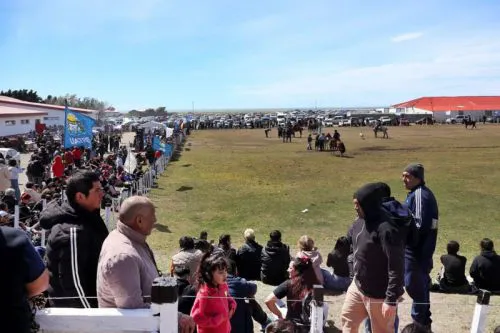 202511091112593ba4debc34bd67b3c51a2cb40177feed_min