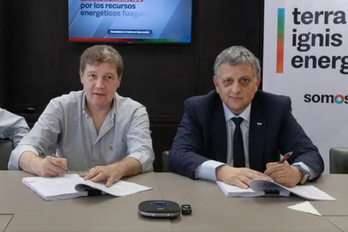 2025111010133929c58d5506c5fa3069b867380e18af06_min