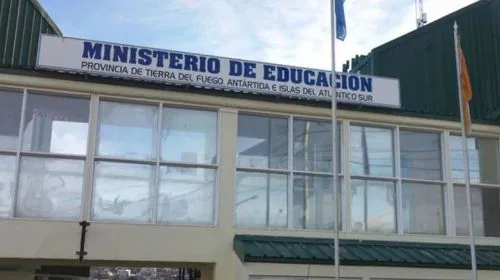 20250210091201c15fd0d6c41e5c42a04e6257016b4ebe_min