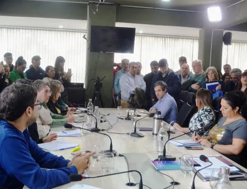 2024111110051501bacb03d7f15dcabc10d5b363a95d9f_min-1