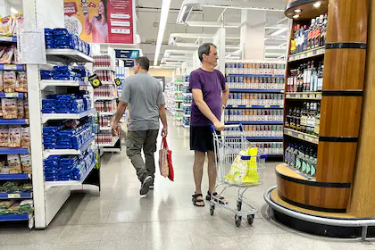 los-productos-de-las-gondolas-tambien-tendran-el-L3JF7MTSSNHEXCW5QYHV57XQKY