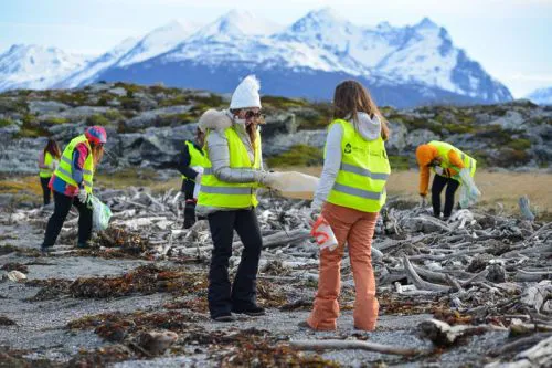 2025092211142083f47183fdf71d061a40509961985486_min-1