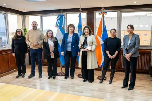 2025091610124338c1868f28c983ea873871258185a7bf_min