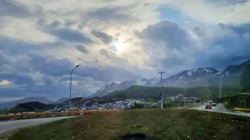 20251214091908b3892ba244a653703ddbf446edae9b06_min