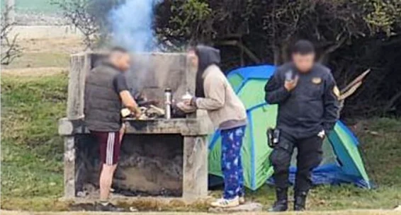 fuego en el camping de ushuaia