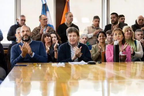 20250909110203600ce1755a77ca0316a5f2b2b72420cf_min