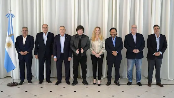 AO7UN3F7ANHLVKQK7FEGCJ6RWI