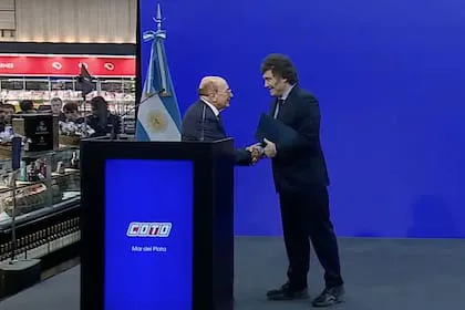 javier-milei-la-semana-pasada-con-el-empresario-G7UEVOUFXNB2JOM3ST6YYCIL4A