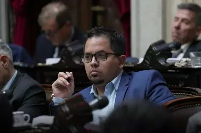 d400_W12616sgln6soxyhj4qipv3