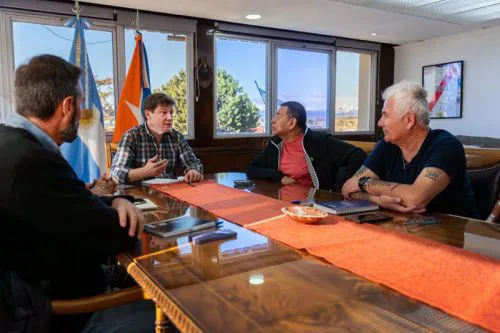 2025100110413780a6079c242aebcb789c959cf2767e6a_min