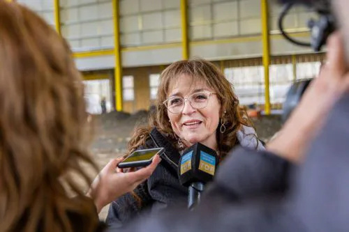 202509171103486d1b0f22ee8d5588715361a566f8c543_min