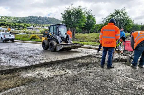 20251112093240e73e7ef6ef23c57883cd712412f23e2d_min