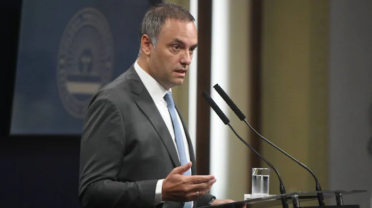 el-vocero-presidencial-manuel-adorni-en-una-conferencia-de-prensa-en-casa-rosada-foto-presidencia-J5SN7RZLSJAONFMINCYDBMARHA