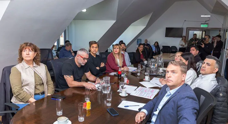 20251128122244eaa726c0b47a79801c7297df9dd22dbd