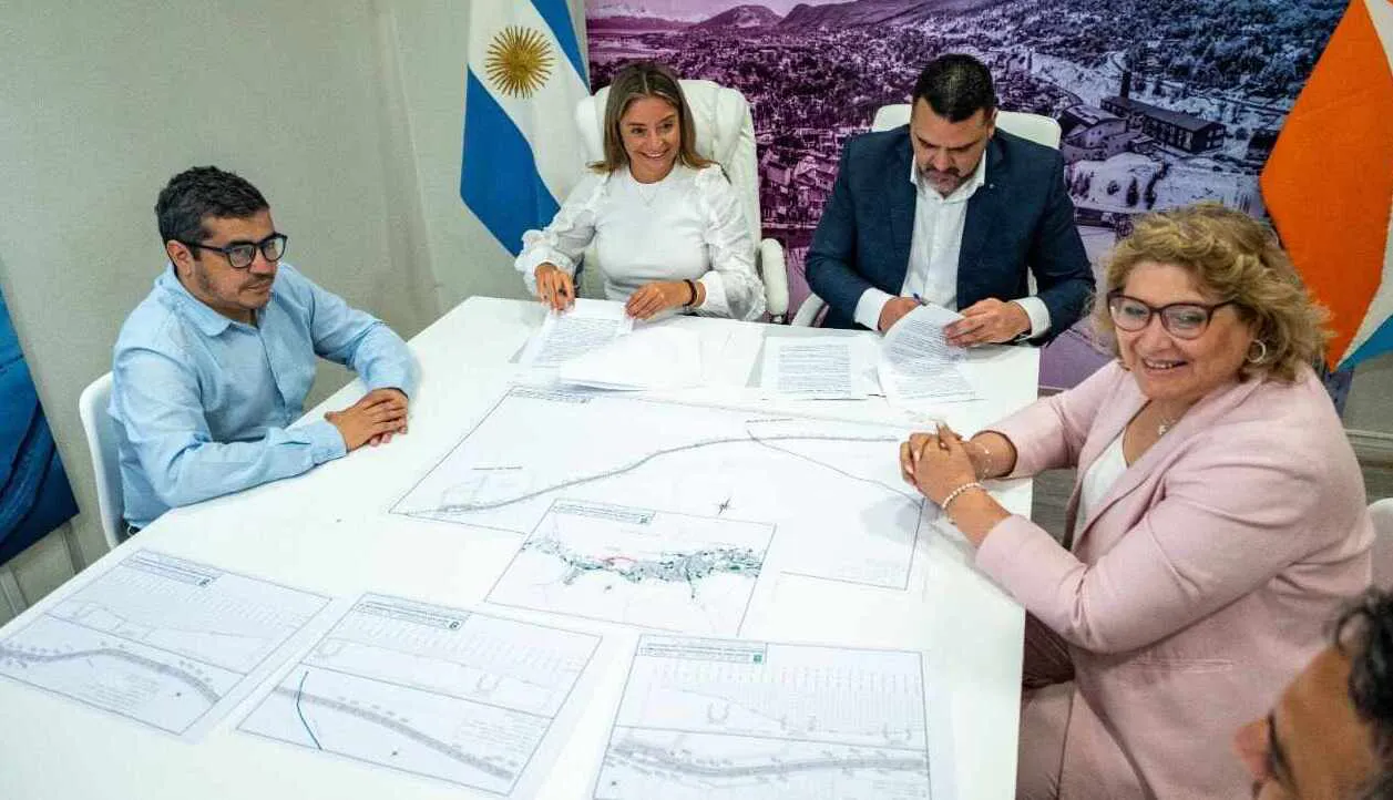 photo_5134111014545722276_y-1