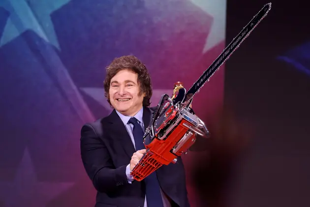 milei-motosierra-2025-1766432498497_630_420