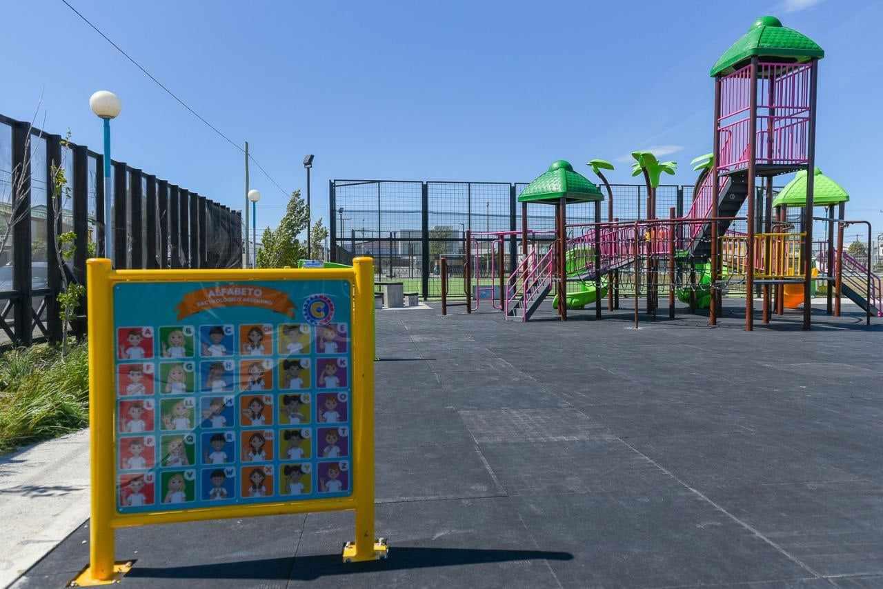 412756776_349712757811326_4349819036959733572_n