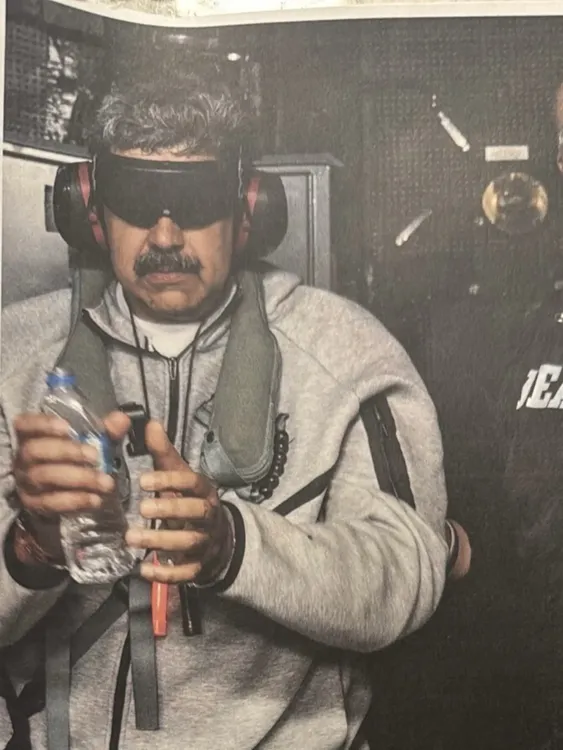 e1bb18adb65ba857-1767459934107_1600_2133