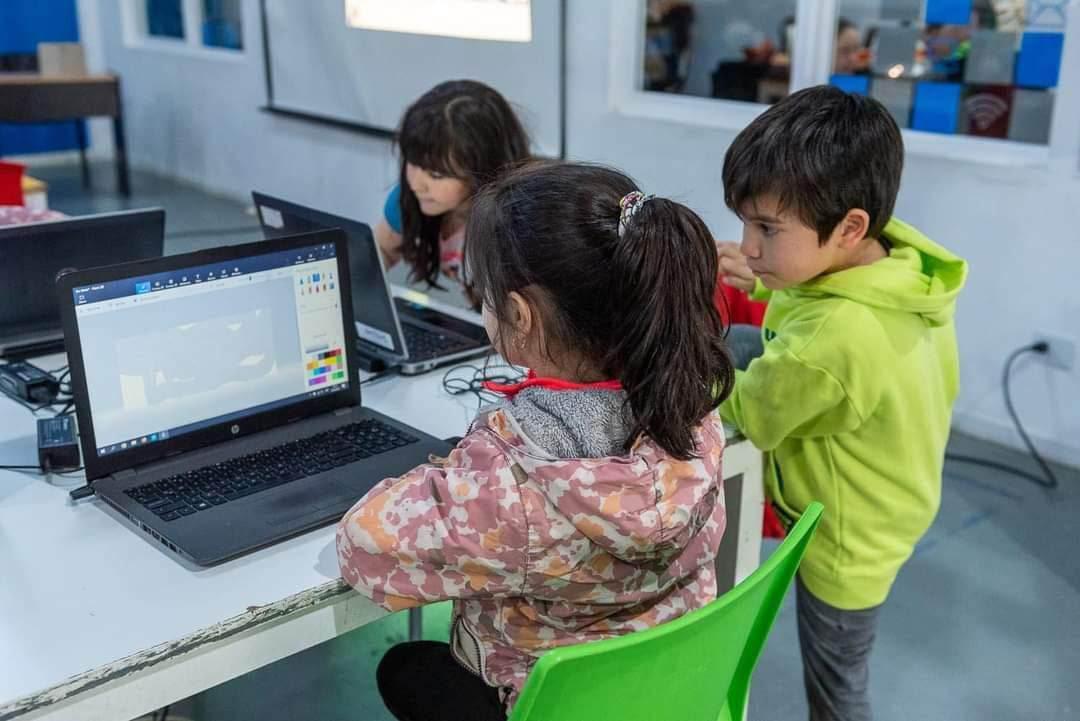 344299707_997476851419997_1980878292796847858_n