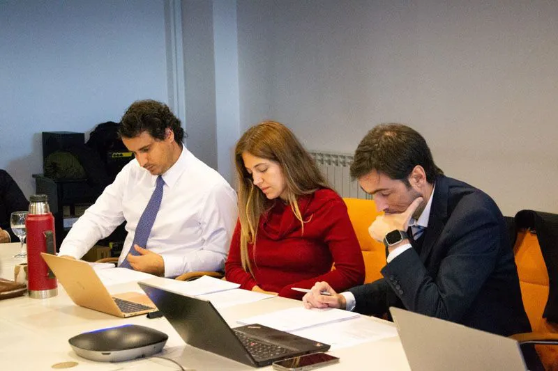 20251118084107c530ae91fb14ae8a45c93674604c93fa