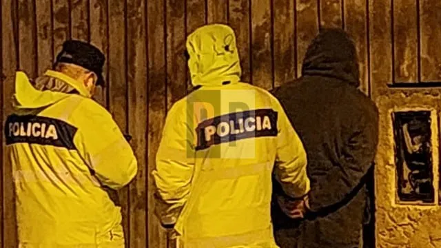 policia-detenido2