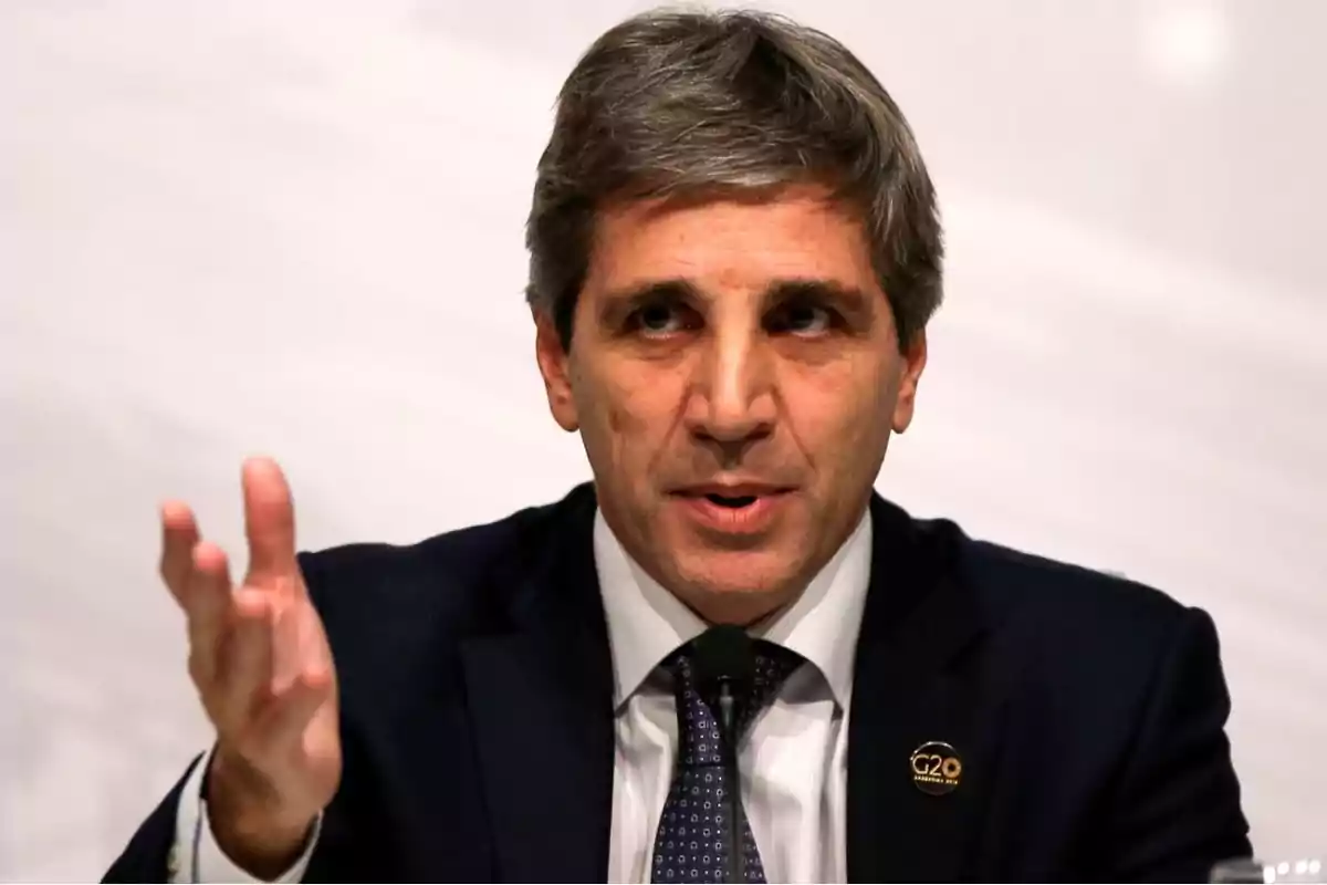 cnne-1516674-luis-caputo_1200_800