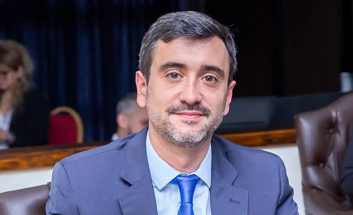 multimedia.normal.88d070e5170f3ee5.bm9ybWFsLndlYnA=