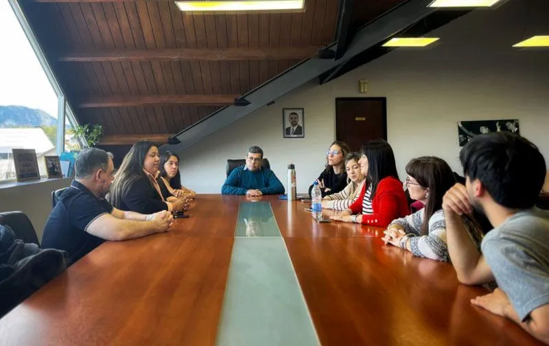 20251128122457d3c05c59ff747e5ebd2f0f7d08fa5b65