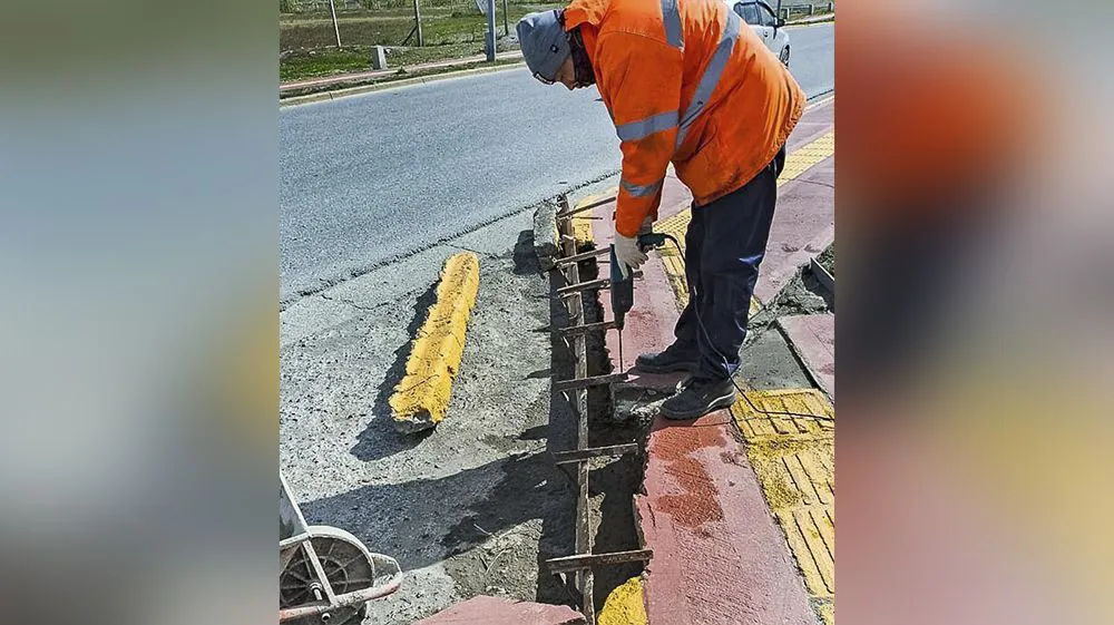 2026010510083761d9b4dafa05235d9ea971b7a18b0557