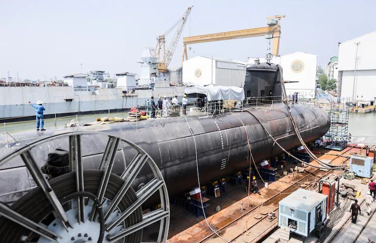 uno-de-los-submarinos-en-construccion-en-naval-group-en-francia-reutersfrancis-mascarenhas-TTLF4DLKW75MF4PBAGJRUSCNBI