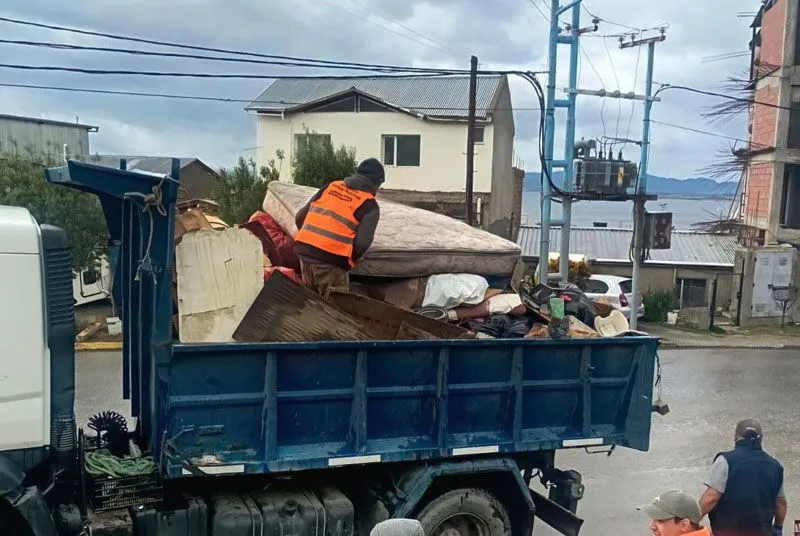 20251222105752de11cbdb4906f942b9da8d9d9419e68c