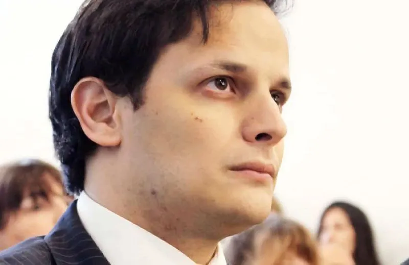 202509151012021d12502f80e52ab66a9d55876cae8e76