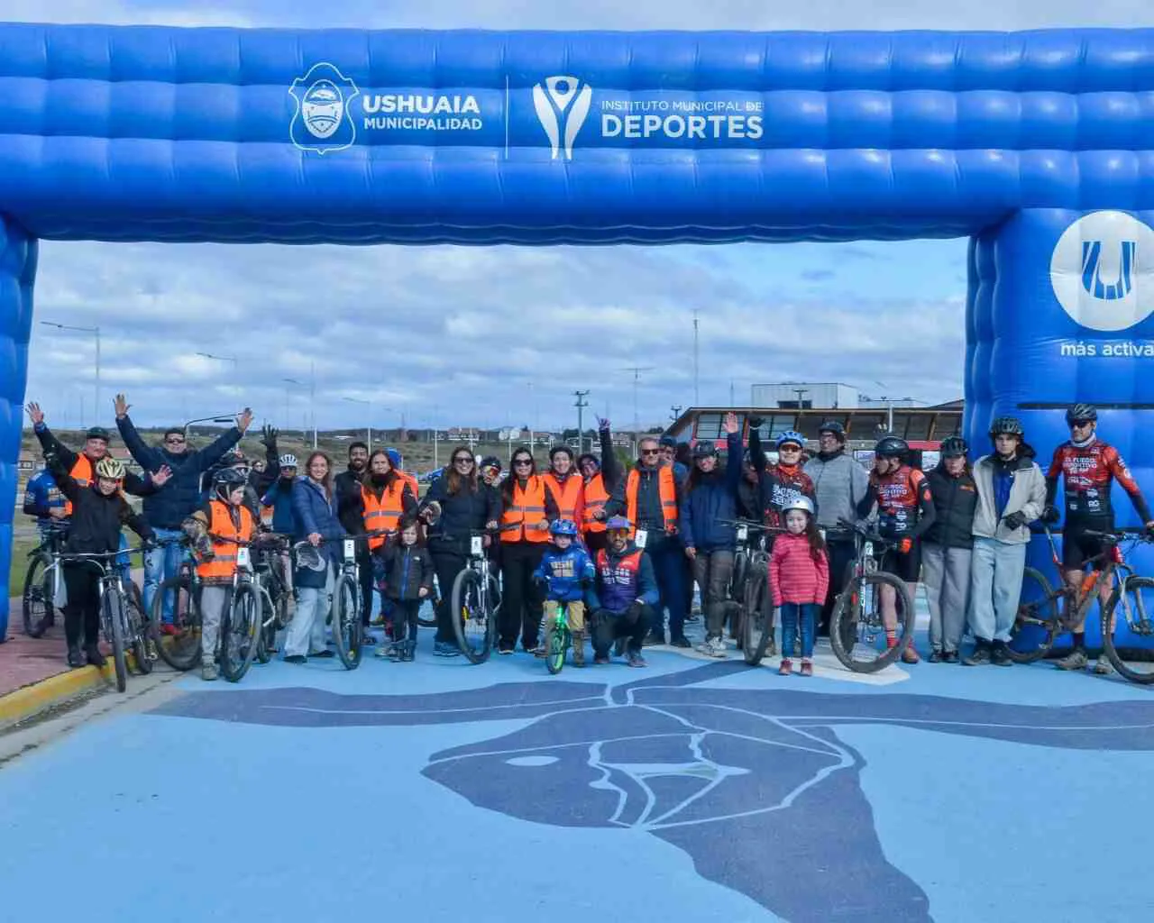 photo_5122944589202394021_y-1