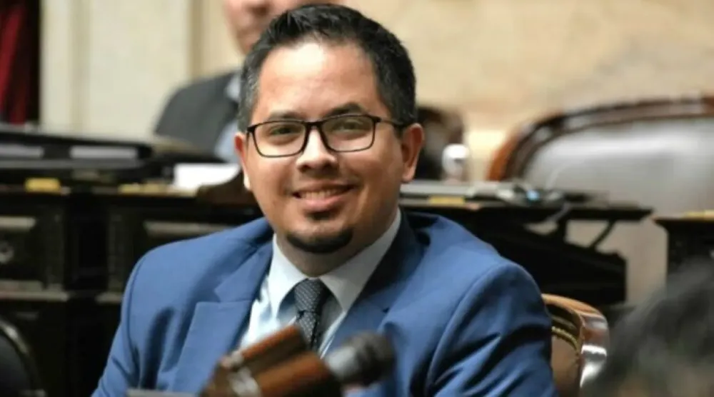 multimedia.normal.b658049f5e506b0b.bm9ybWFsLndlYnA=